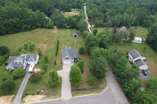4 Memory Ln, Loudon, NH, 03307-1023 | Card Image