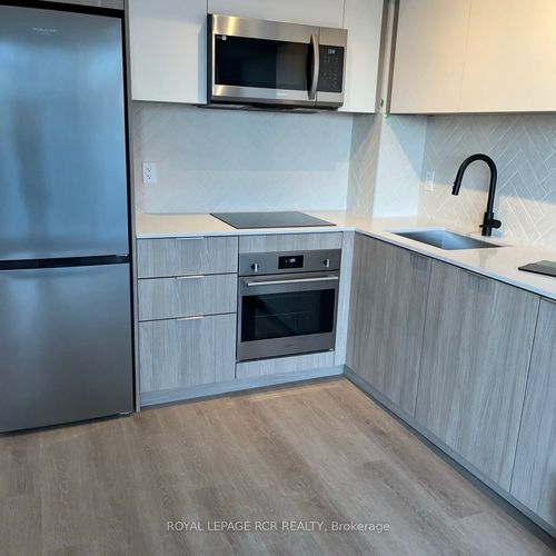 409-36 Zorra St, Etobicoke, ON, M8Z0G5 | Card Image