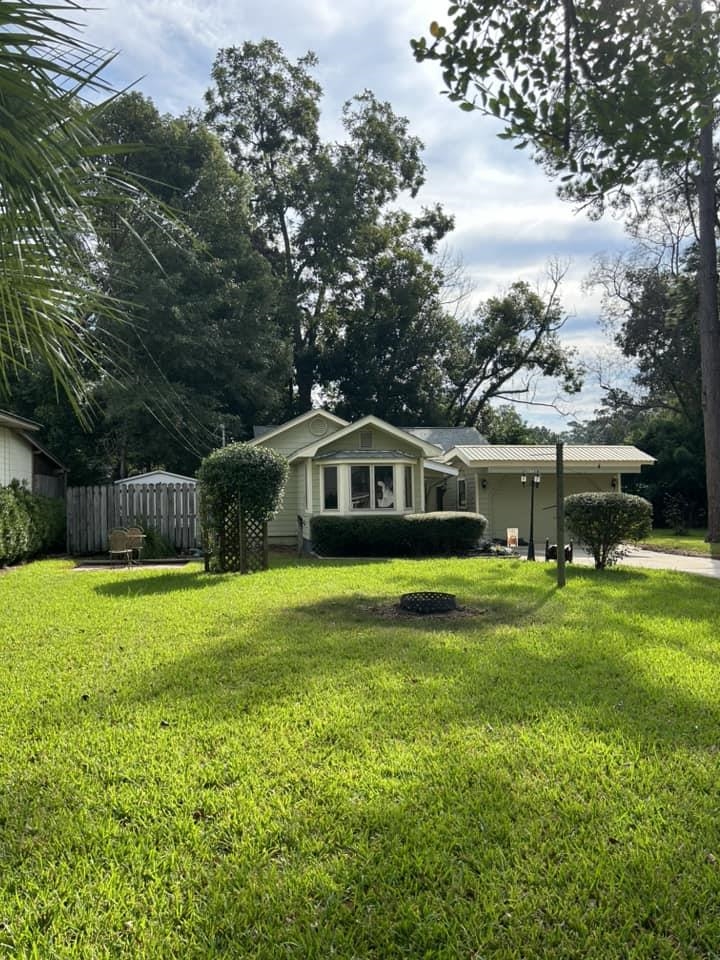 2nd St, Havana, FL 32333