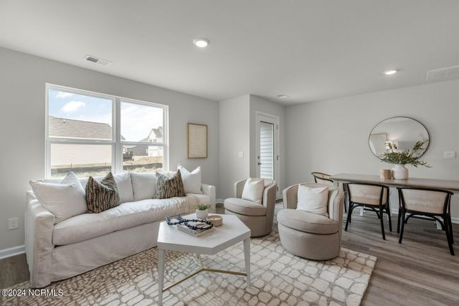 Image is similar to actual home. Colors/finishes may vary | Image 8
