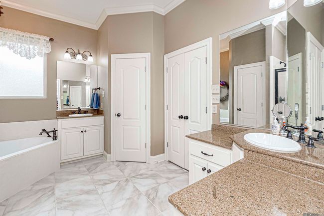 12306 Legacy Hills Dr, House other with 4 bedrooms, 4 bathrooms and 2 parking in Geismar LA | Image 6