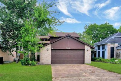 16619 Capewood Drive, House other with 2 bedrooms, 2 bathrooms and null parking in Humble TX | Image 2