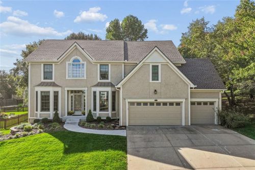 9101 W 148th St, Overland Park, KS, 66221-2198 | Card Image