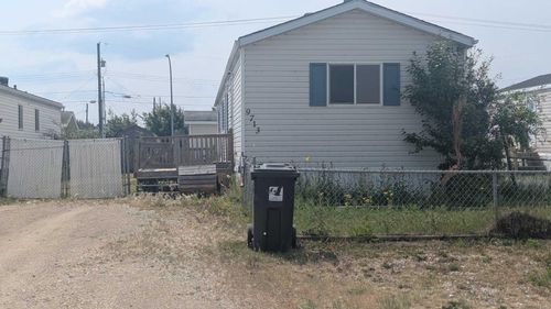 9713 108 Avenue, Clairmont, AB, T8X5E4 | Card Image