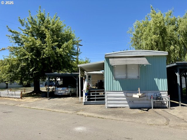 Residential in Sutherlin 5