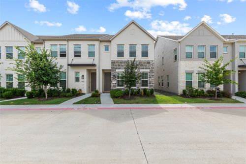 9924 Hennings St, Irving, TX, 75063-0085 | Card Image