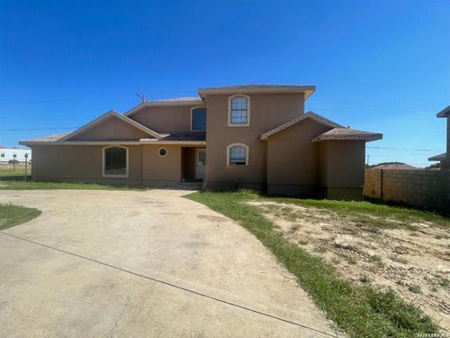2290 Malibu Blvd, Eagle Pass, TX, 78852-3350 | Card Image