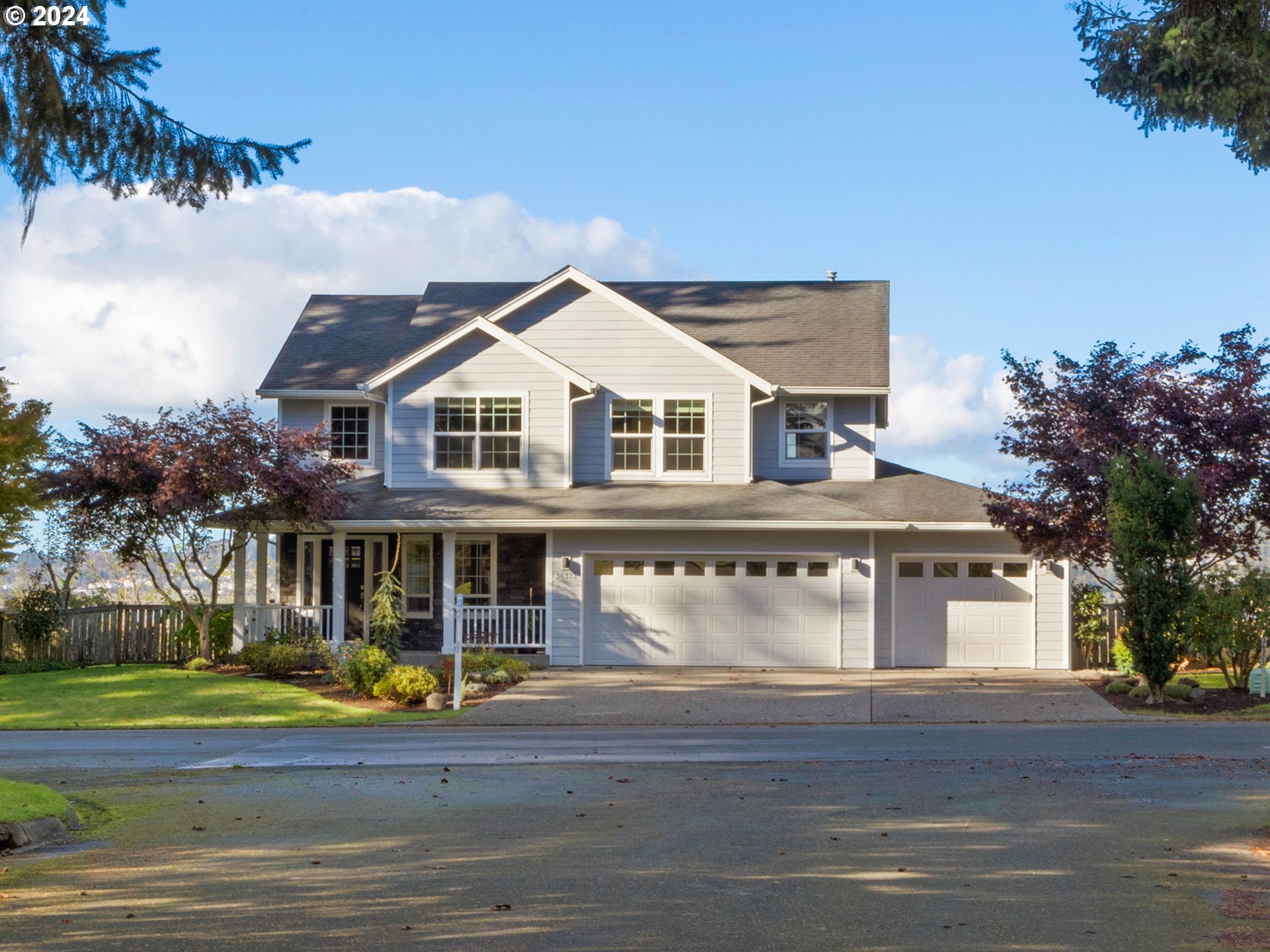36373 River Point Dr, For Sale in Astoria Zoocasa