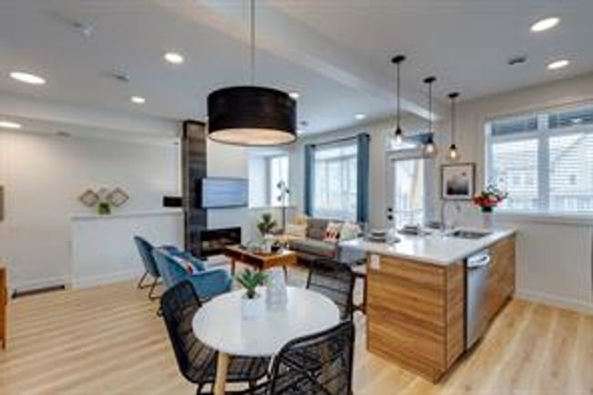 19617 45 St Se, Home with 3 bedrooms, 2 bathrooms and 1 parking in Calgary AB | Image 4