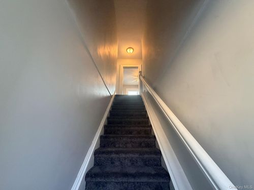 1924 Commonwealth Ave, Merrick, NY, 11566-3430 | Card Image