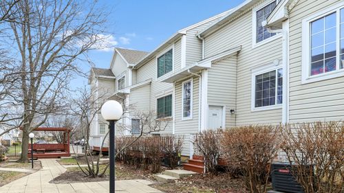 309 Emerald Ct, Bolingbrook, IL, 60440-2885 | Card Image