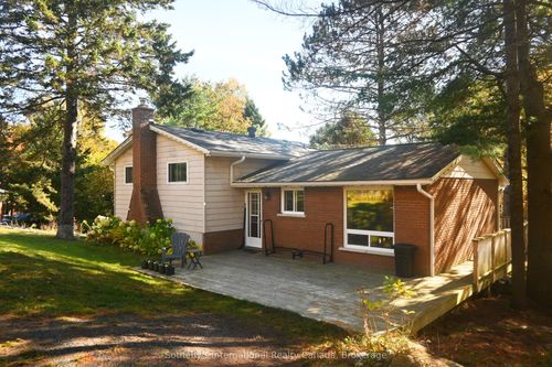 6 Pleasantview Dr, Mcdougall, ON, P2A2W9 | Card Image