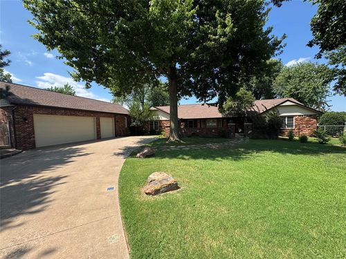 3701 E Waterloo Rd, Edmond, OK, 73034-9213 | Card Image