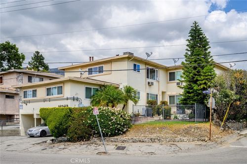 2-10204 Tujunga Canyon Blvd, Tujunga, CA, 91042-2241 | Card Image