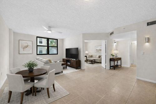 302-651 Okeechobee Blvd, West Palm Beach, FL, 33401-6060 | Card Image