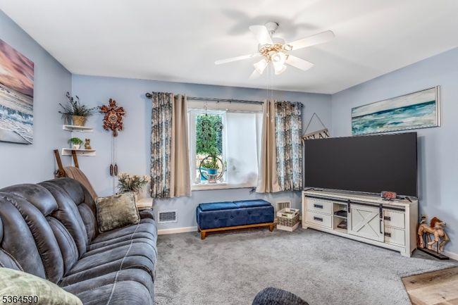 202 Runyon Ave, House other with 3 bedrooms, 2 bathrooms and null parking in Piscataway NJ | Image 17