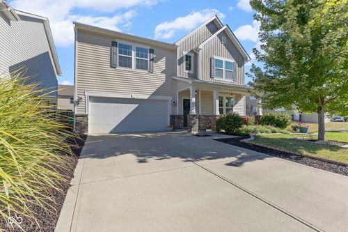 5788 Pebblebrooke Rd, Whitestown, IN, 46075-9000 | Card Image