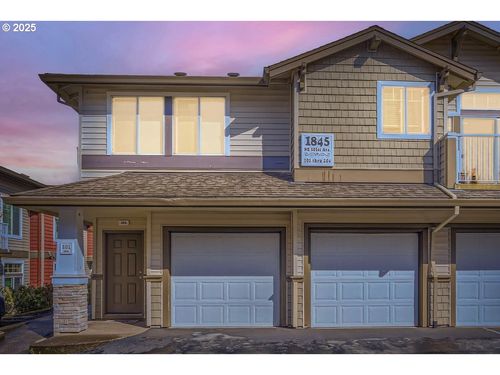 201-1845 Ne 101st Ave, Hillsboro, OR, 97006-6221 | Card Image