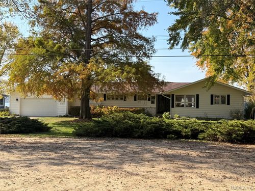 8156 Riverside Drive, Green Oak Township, MI, 48116 | Card Image