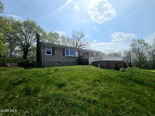 450 Grandview Rd, Altoona, PA, 16601-7201 | Card Image