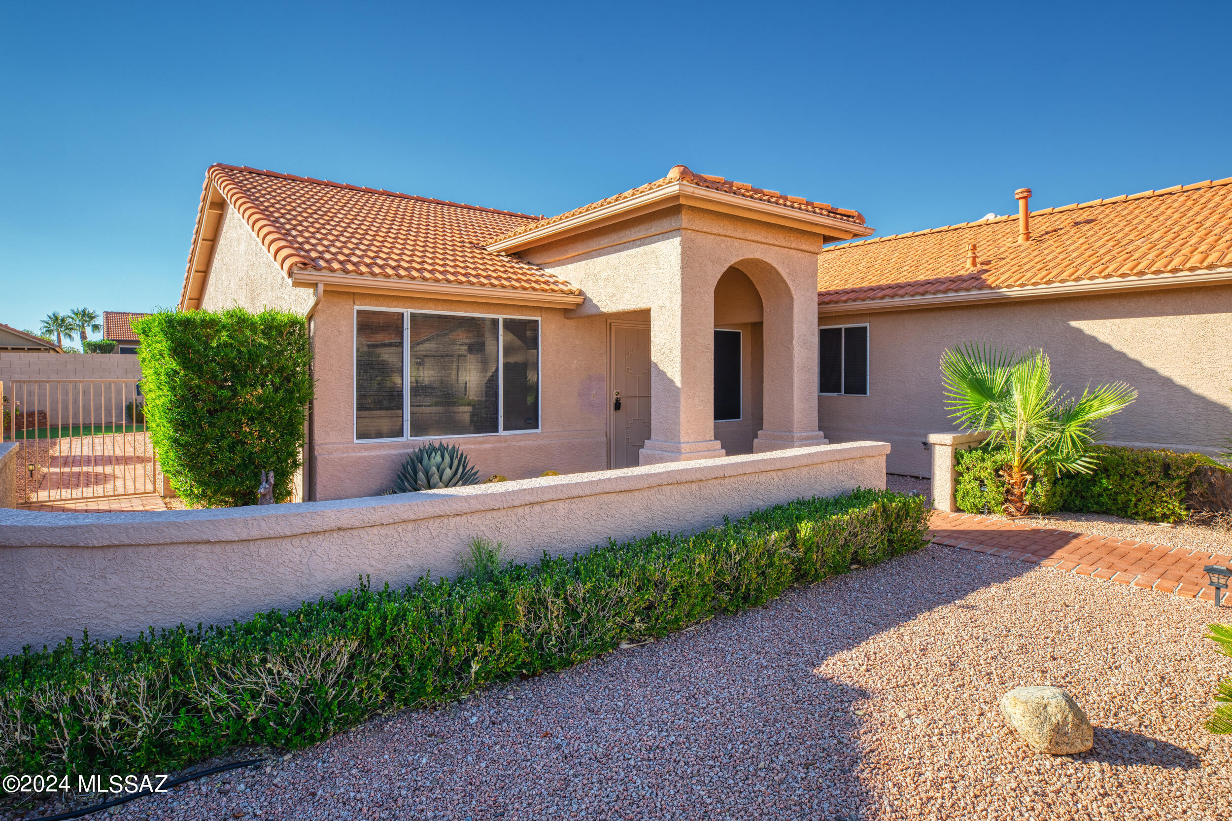 Elbow Bend Dr, Tucson, AZ 85739