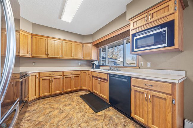 Kitchen | Image 13