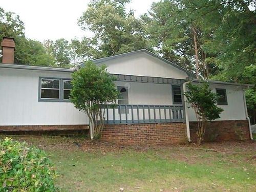 2916 Deshong Dr, Stone Mountain, GA, 30087-4113 | Card Image