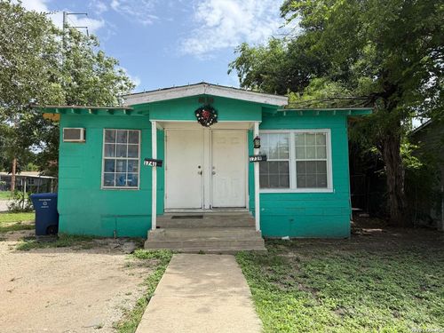 1741 Sacramento, San Antonio, TX, 78201-4020 | Card Image