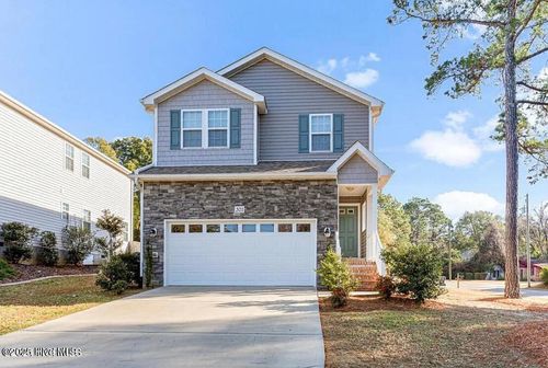 301 Saylor St, Southern Pines, NC, 28387-4028 | Card Image
