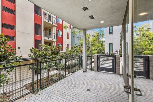 1218 Nolita, Irvine, CA, 92612-6576 | Card Image