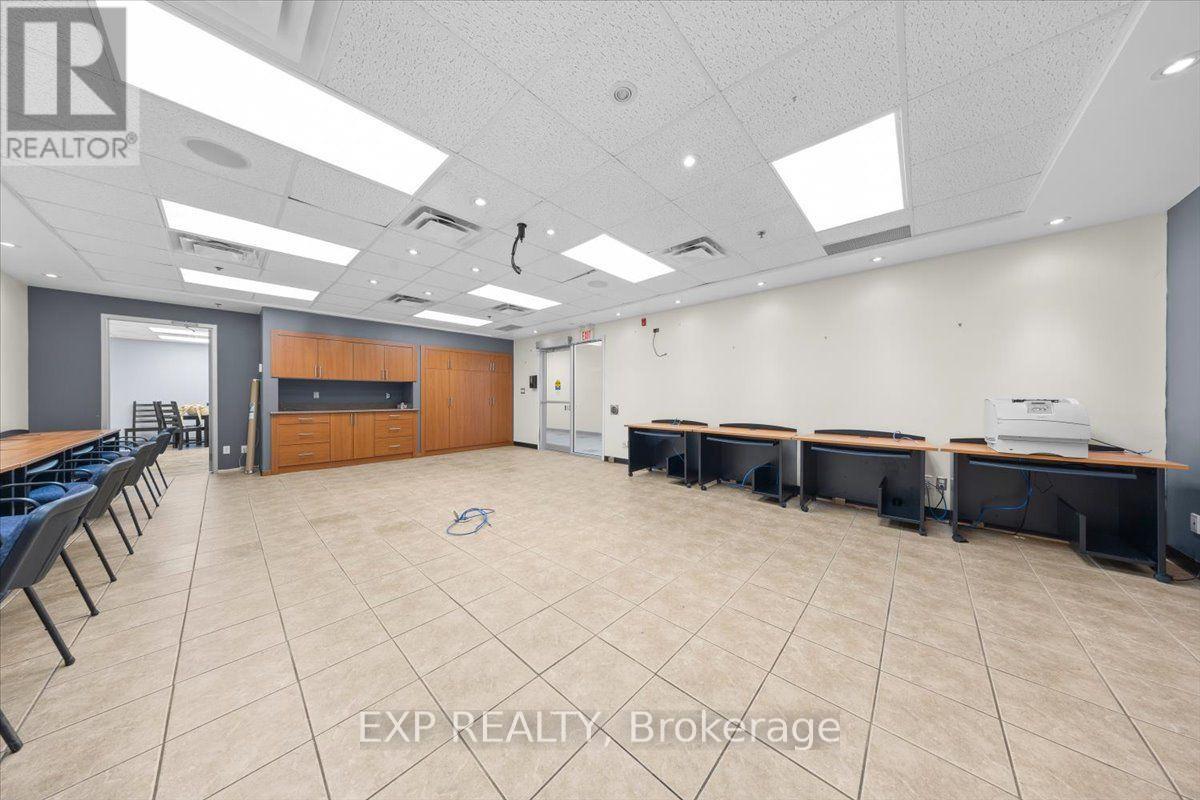 Commercial Lease in Perth 4