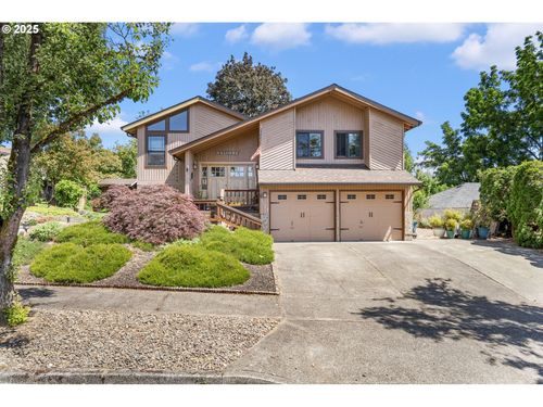 3327 Hillcrest Way, Forest Grove, OR, 97116-1055 | Card Image