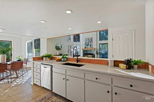 1993 S Wood Duck Ln, Boise, ID, 83706-6102 | Card Image