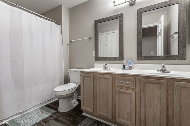 Full upstairs back, connected to Primary and to hallway. Double sinks and a large tub/shower. | Image 18