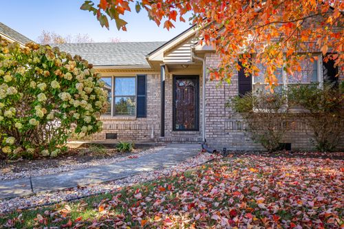 335 Colony Dr, Versailles, KY, 40383 | Card Image
