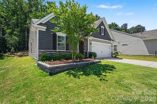 124 Goodleigh Ln, Mooresville, NC, 28115-0135 | Card Image