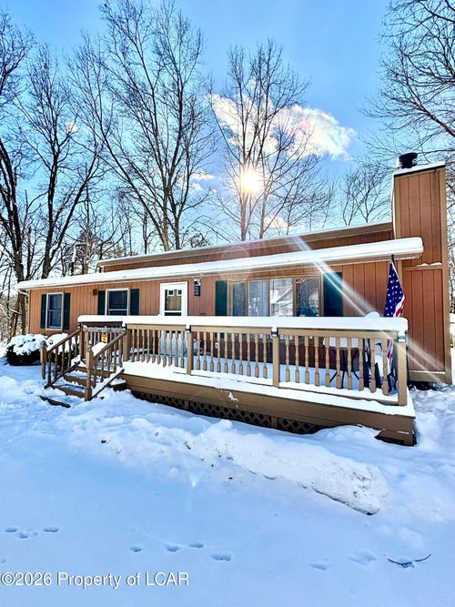 149 Motega Dr, ALBRIGHTSVILLE, PA, 18210-7765 | Card Image