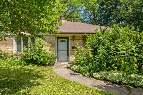 614 Riverside Dr, Libertyville, IL, 60048-3348 | Card Image