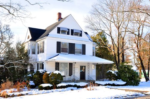 82 Meadow St, Litchfield, CT, 06759-3505 | Card Image