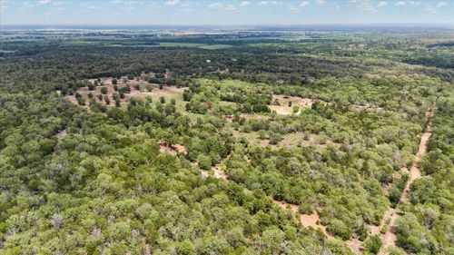 1611 Barton Crk, Smithville, TX, 78957-5399 | Card Image