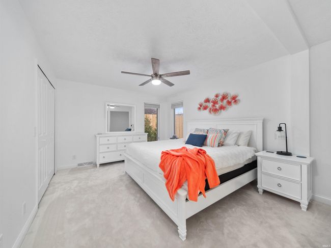8006 E Cherokee Rd, House other with 3 bedrooms, 2 bathrooms and null parking in Syracuse IN | Image 21