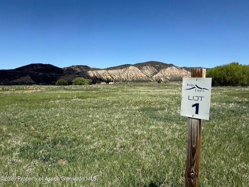 1001 White River Rd, Meeker, CO, 81641-9573 | Card Image