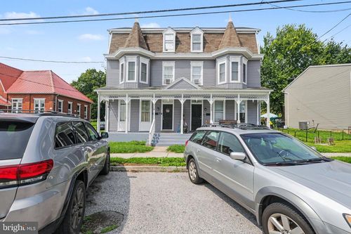 110 N York St, ETTERS, PA, 17319-8956 | Card Image