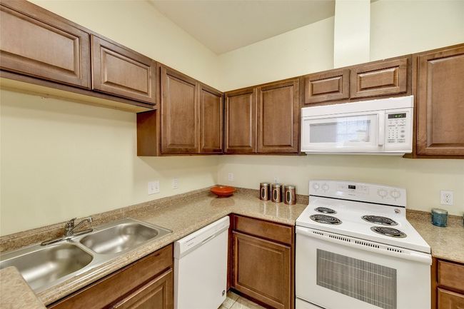 APT-202 - 420 N Pleasant Valley Rd, Condo with 1 bedrooms, 1 bathrooms and 1 parking in Austin TX | Image 10