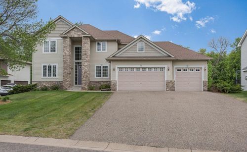 10543 Noble Cir N, Brooklyn Park, MN, 55443-1122 | Card Image