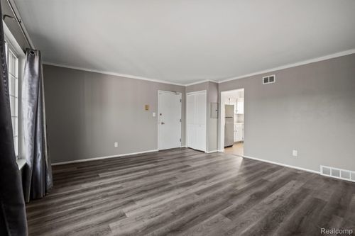 apt-206-25331 Shiawassee Cir, Southfield, MI, 48033-3817 | Card Image