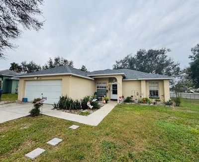 4237 Underpass Road, House other with 3 bedrooms, 2 bathrooms and null parking in Mascotte FL | Image 2