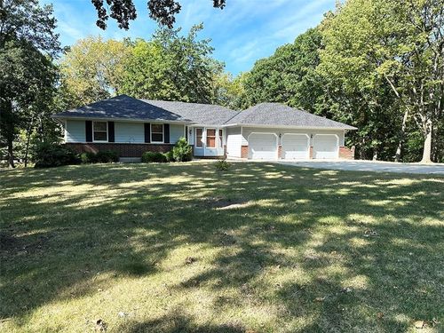 26320 S Hickory Hills Dr, Harrisonville, MO, 64701-1672 | Card Image