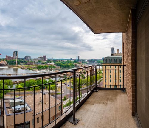unit-811-401 S 1st St, Minneapolis, MN, 55401-2565 | Card Image