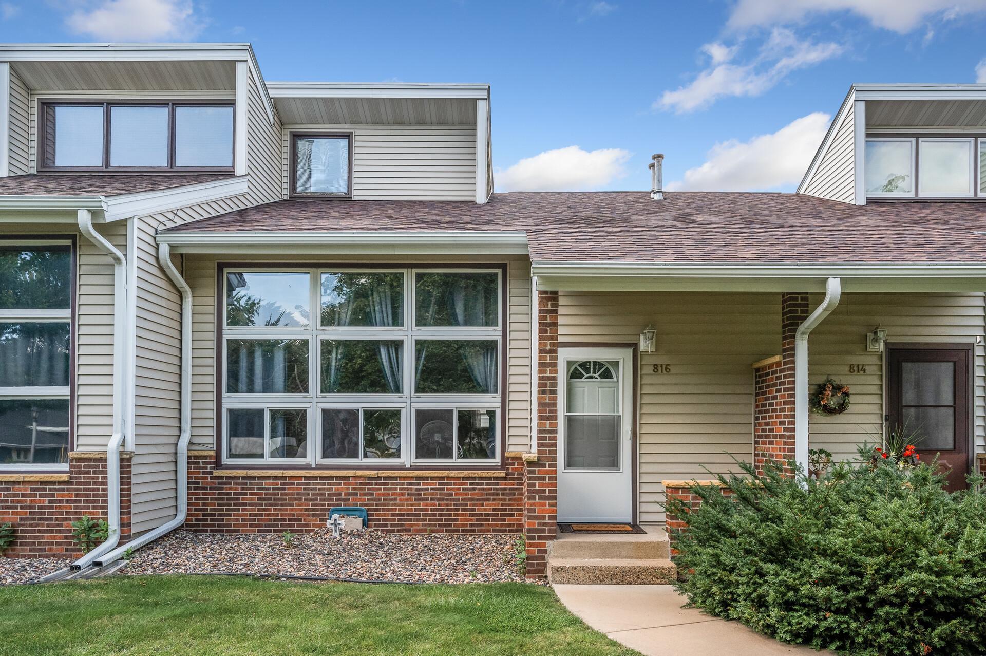 9th St, Farmington, MN 55024
